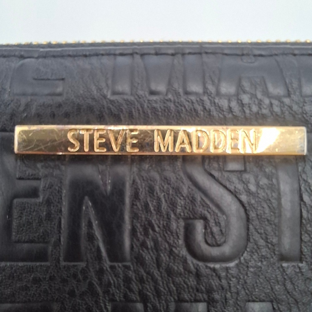 Steve Madden Black Embossed Logo Zip Around Wallet Gold Hardware Faux Leather - Picture 5 of 8